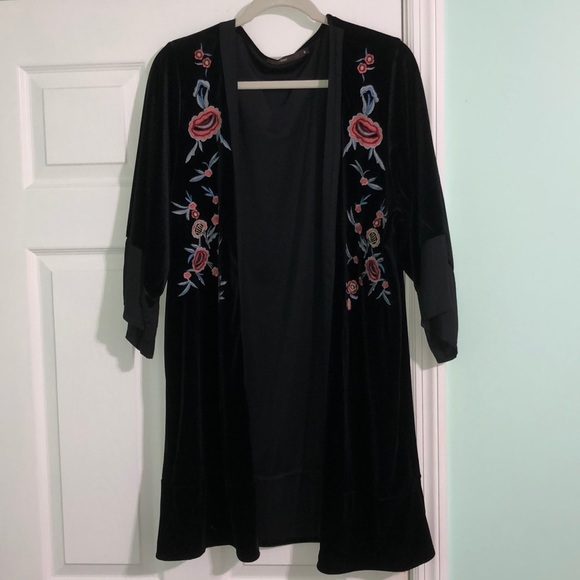 hazel Jackets & Blazers - Faux Velvet Floral Kimono